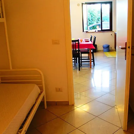 Nino In Apartment *